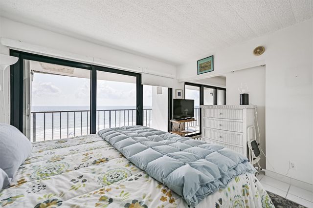 7310 Seawall Boulevard 705, Galveston, TX 77551