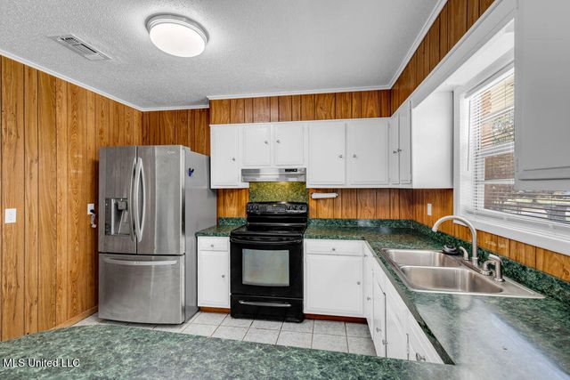 14137 Dundeewood Road, Biloxi, MS 39532