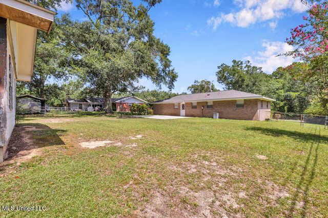 14137 Dundeewood Road, Biloxi, MS 39532
