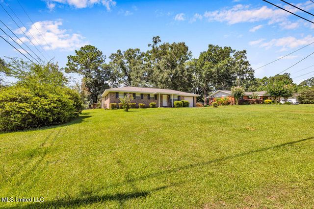 14137 Dundeewood Road, Biloxi, MS 39532