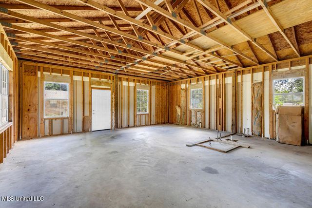 14137 Dundeewood Road, Biloxi, MS 39532