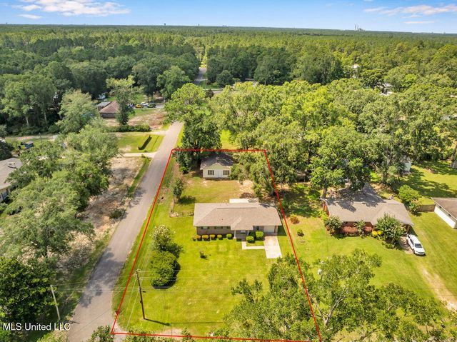 14137 Dundeewood Road, Biloxi, MS 39532
