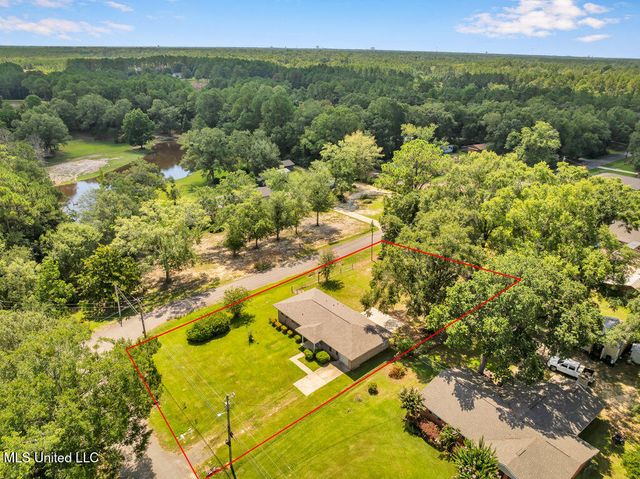 14137 Dundeewood Road, Biloxi, MS 39532