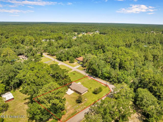 14137 Dundeewood Road, Biloxi, MS 39532