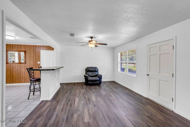 14137 Dundeewood Road, Biloxi, MS 39532