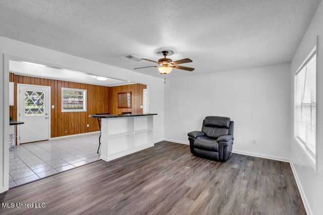 14137 Dundeewood Road, Biloxi, MS 39532