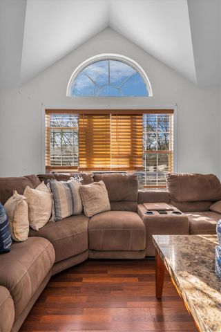 19 Summit, Farmingville, NY 11738