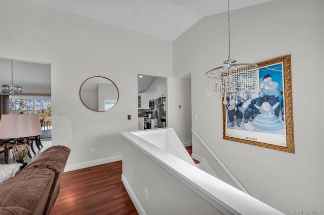 19 Summit, Farmingville, NY 11738