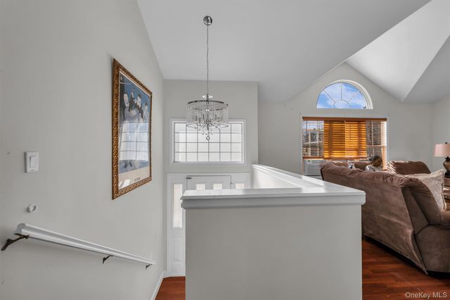 19 Summit, Farmingville, NY 11738