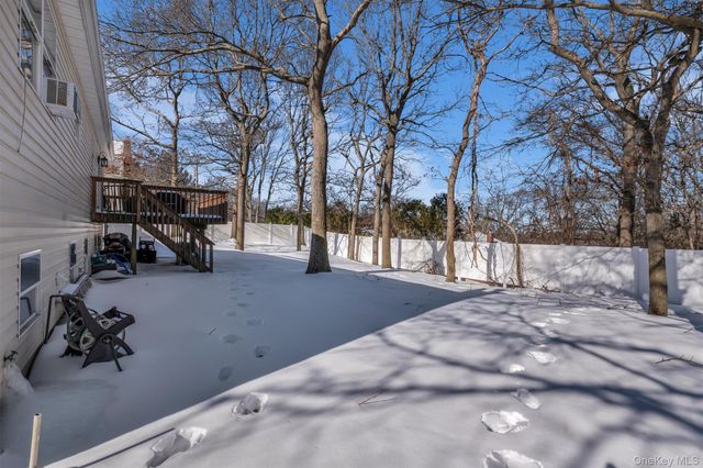 19 Summit, Farmingville, NY 11738