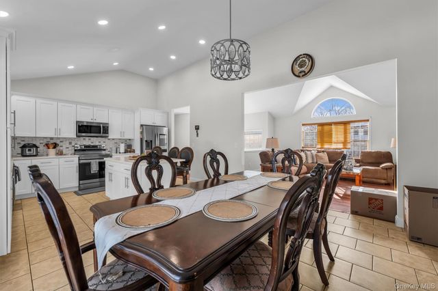 19 Summit, Farmingville, NY 11738