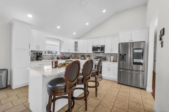 19 Summit, Farmingville, NY 11738