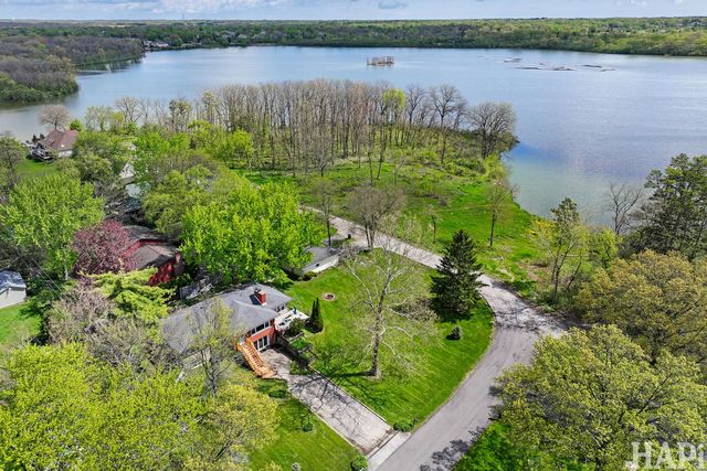 654 Harvard Avenue, Barrington, IL 60010