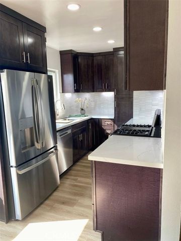 241 Newport 5, Long Beach, CA 90803