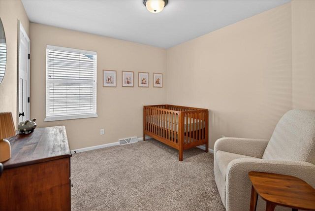 2135 Autumn Lake Parkway, Madison, WI 53718