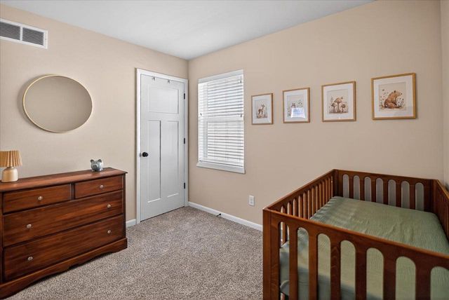 2135 Autumn Lake Parkway, Madison, WI 53718