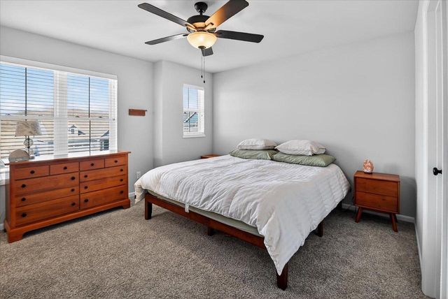 2135 Autumn Lake Parkway, Madison, WI 53718