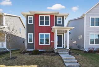 2135 Autumn Lake Parkway, Madison, WI 53718