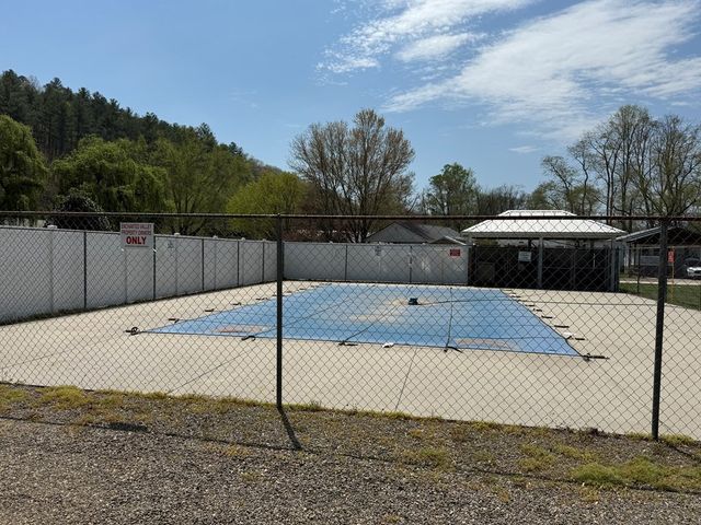 4205 River Bank Run, Hiawassee, GA 30546