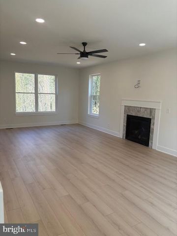 141 TAYLOR RD, Newfield, NJ 08344