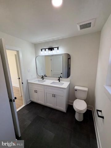 141 TAYLOR RD, Newfield, NJ 08344