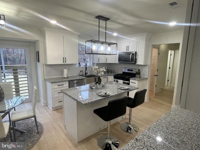 141 TAYLOR RD, Newfield, NJ 08344