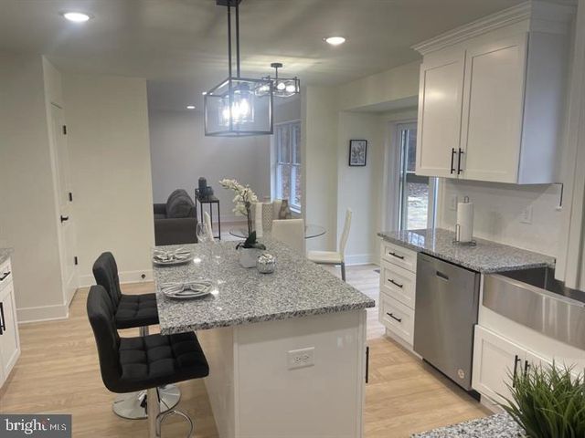 141 TAYLOR RD, Newfield, NJ 08344