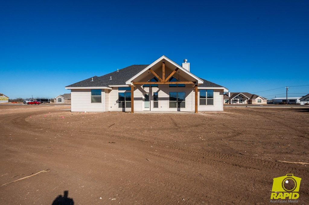 Image 3 of property listing at 9547 Grey Wolf Lane, San Angelo, TX 76901
