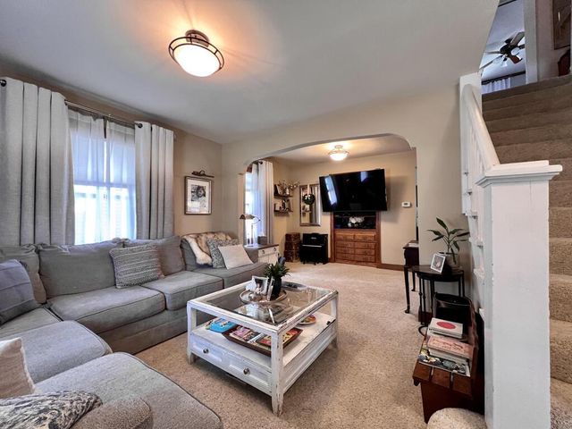 3020 S 48th STREET, Milwaukee, WI 53219