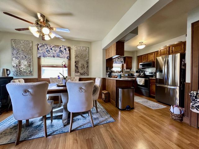 3020 S 48th STREET, Milwaukee, WI 53219