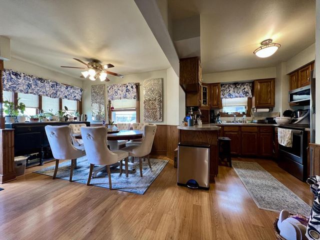 3020 S 48th STREET, Milwaukee, WI 53219