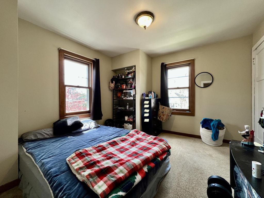 property-img