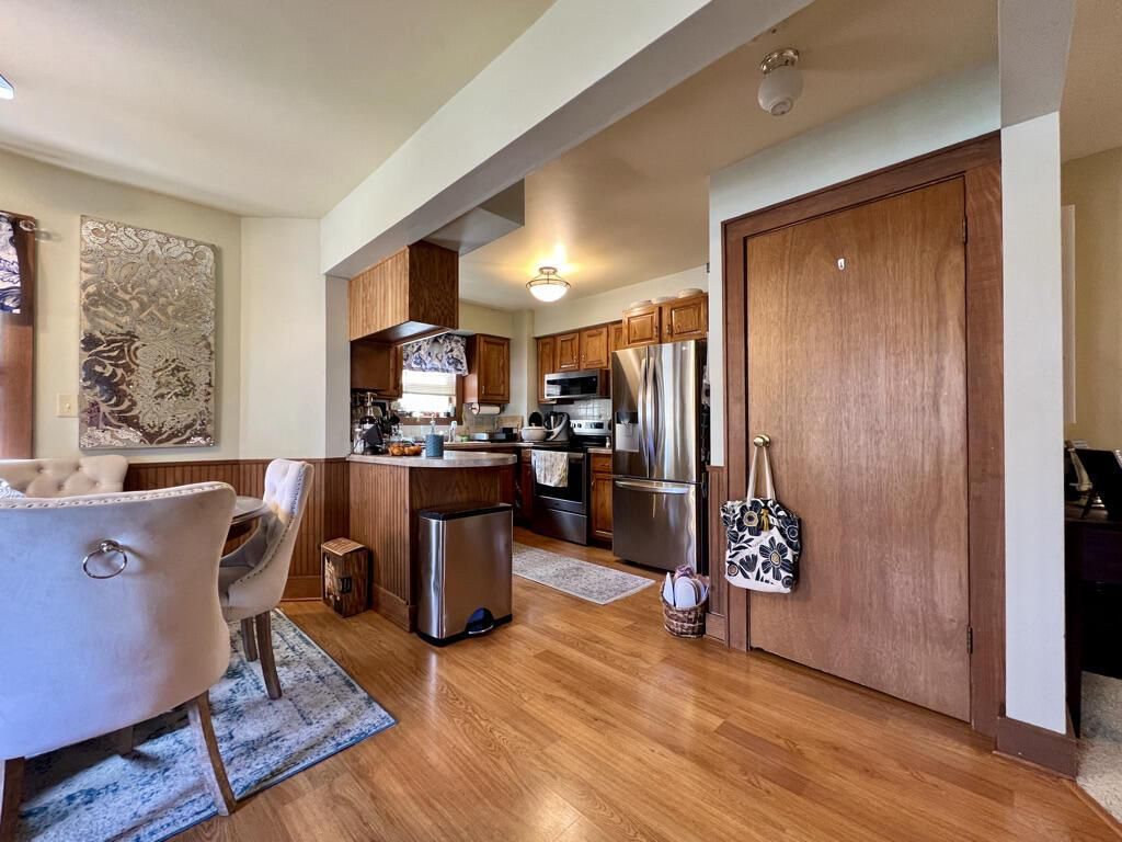 property-img
