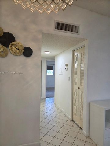 9842 Belfort Cir 214A4, Tamarac, FL 33321