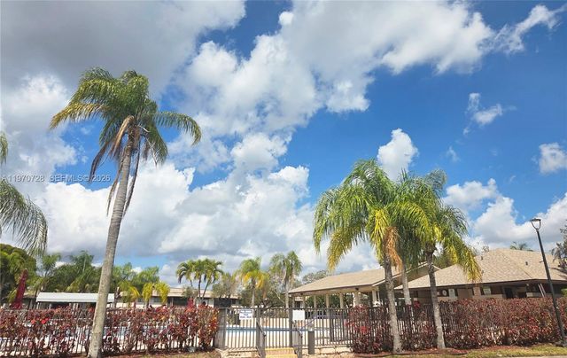 9842 Belfort Cir 214A4, Tamarac, FL 33321