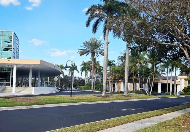 9842 Belfort Cir 214A4, Tamarac, FL 33321