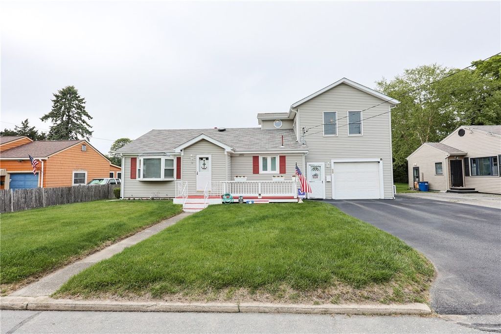 74 Warren Avenue, Tiverton, RI 02878