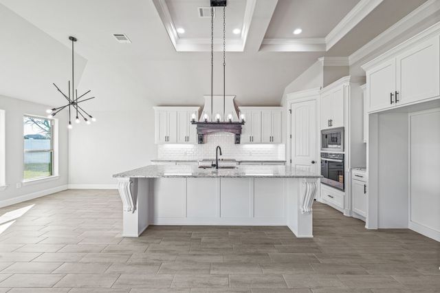 2160 Middlewood Circle, Granbury, TX 76049