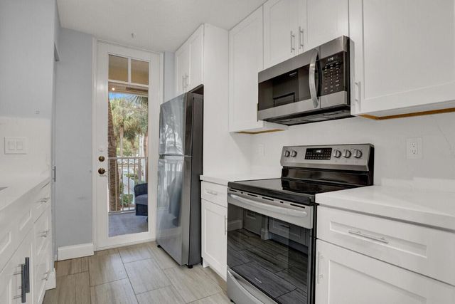 4823 Chancellor Drive 20, Jupiter, FL 33458