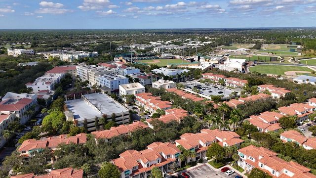 4823 Chancellor Drive 20, Jupiter, FL 33458