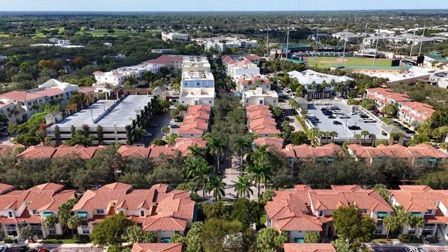 4823 Chancellor Drive 20, Jupiter, FL 33458