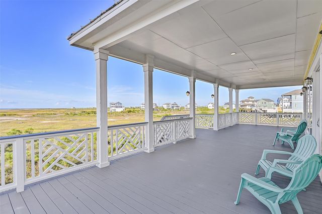 26118 Bay Breeze Drive, Galveston, TX 77554