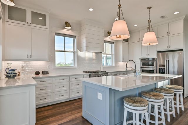 26118 Bay Breeze Drive, Galveston, TX 77554