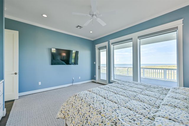 26118 Bay Breeze Drive, Galveston, TX 77554
