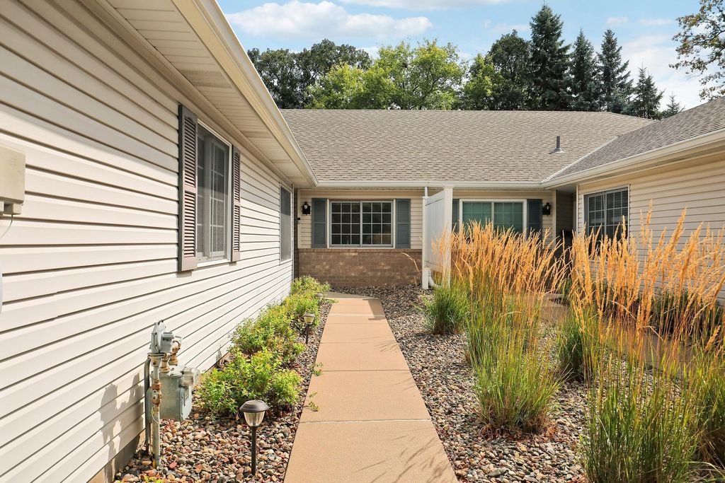 8953 Thomas Lane, Woodbury, MN 55125 — photo 2