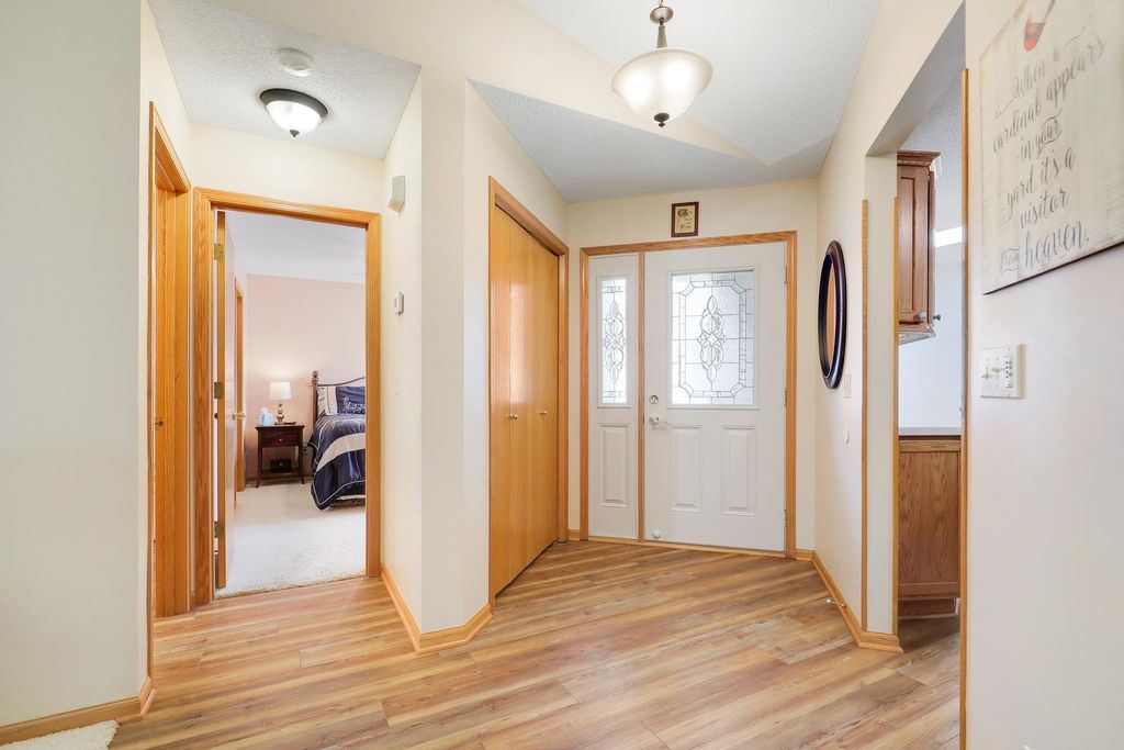 8953 Thomas Lane, Woodbury, MN 55125 — photo 3