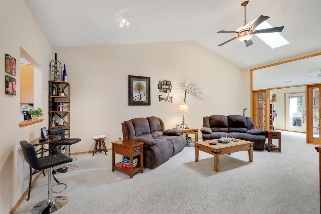 8953 Thomas Lane, Woodbury, MN 55125 — photo 5