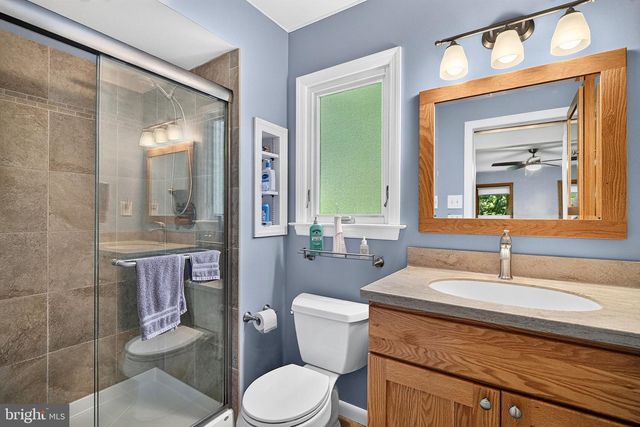 9 LOCKE CT, Ewing, NJ 08628