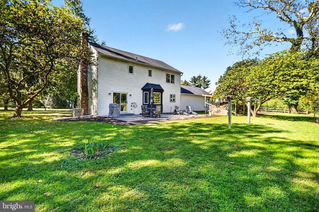 9 LOCKE CT, Ewing, NJ 08628