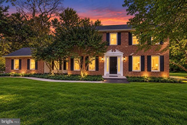 9 LOCKE CT, Ewing, NJ 08628